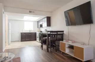 Photo #3: 2592804 Listing