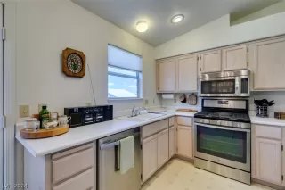 Photo #4: 2592813 Listing 