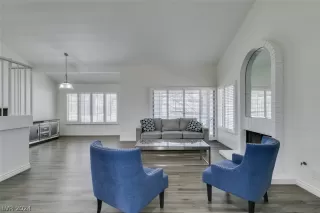 Photo #4: 2592835 Listing 