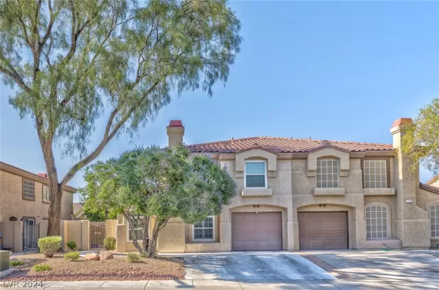 MLS: 2592848 Condo For Sale