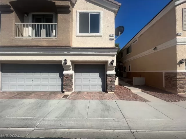 MLS: 2592878 Condo For Sale