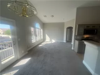 Photo #3: 2592878 Listing 