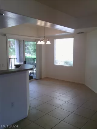 Photo #2: 2592884 Listing 