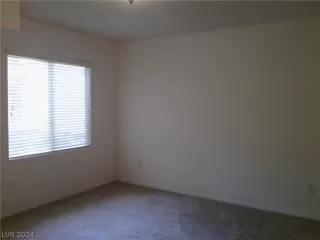 Photo #5: 2592884 Listing 