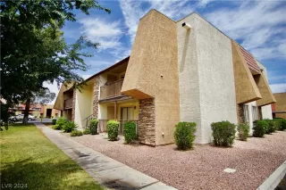 Photo #1: 2592898 Listing