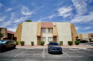 Photo #2: 2592898 Listing