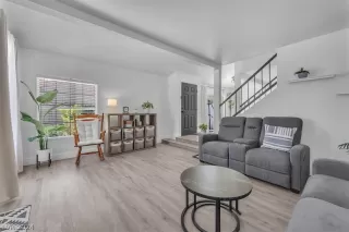 Photo #4: 2592901 Listing 