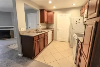 Photo #4: 2592918 Listing 