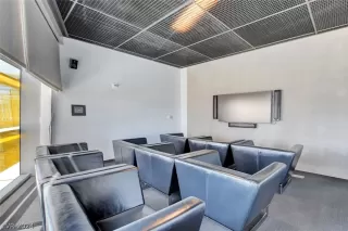 Photo #3: 2592927 Listing 