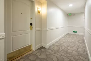 Photo #3: 2592934 Listing