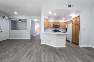 Photo #6: 2592939 Listing 