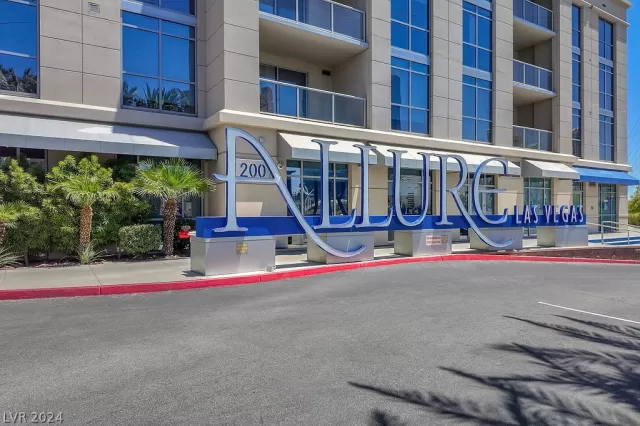 MLS: 2592948 Condo For Sale