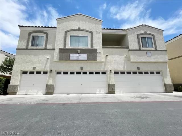 MLS: 2592957 Condo For Sale