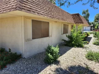 Photo #4: 2592960 Listing 