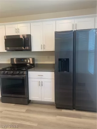 Photo #3: 2592970 Listing 