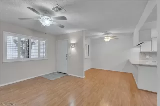 Photo #3: 2592977 Listing