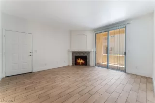 Photo #2: 2593000 Listing