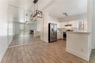 Photo #5: 2593000 Listing