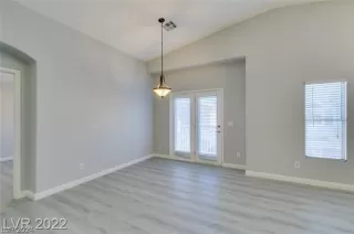 Photo #5: 2593021 Listing 