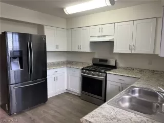 Photo #2: 2593025 Listing 