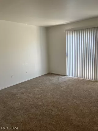 Photo #4: 2593035 Listing 