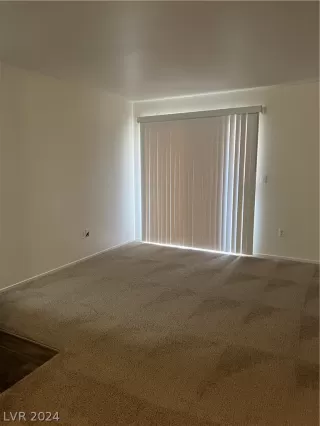 Photo #4: 2593037 Listing 