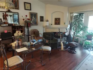 Photo #2: 2593044 Listing 