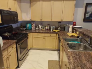 Photo #3: 2593044 Listing 