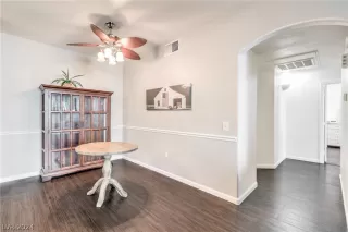 Photo #6: 2593045 Listing