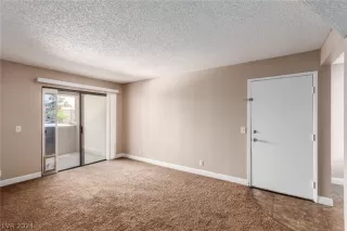 Photo #3: 2593064 Listing 