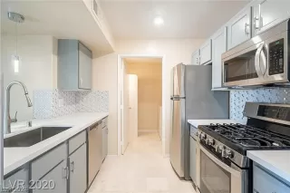 Photo #2: 2593067 Listing 