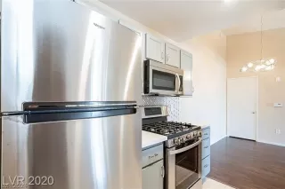 Photo #5: 2593067 Listing 