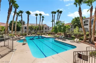 Photo #6: 2593081 Listing