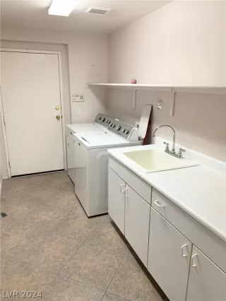 Photo #3: 2593092 Listing 