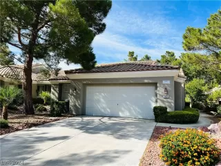 Photo #1: 2593106 Listing 