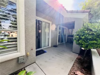 Photo #5: 2593106 Listing 