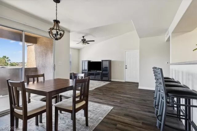 MLS: 2593119 Condo For Sale