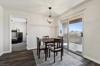 Photo #4: 2593119 Listing