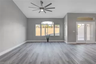 Photo #2: 2593121 Listing 