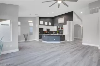 Photo #3: 2593121 Listing 