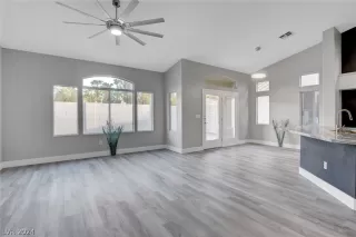 Photo #4: 2593121 Listing 