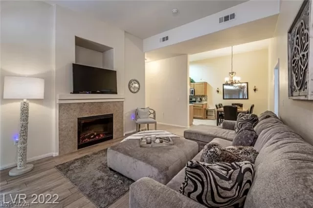 MLS: 2593139 Condo For Sale