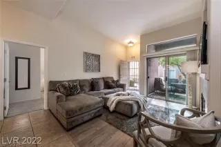 Photo #2: 2593139 Listing 