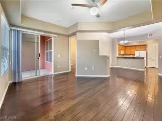 Photo #1: 2593161 Listing 