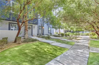 Photo #2: 2593198 Listing