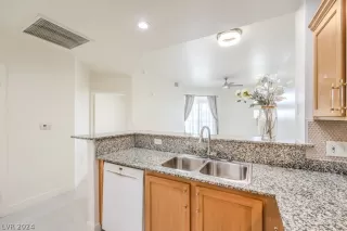 Photo #6: 2593264 Listing 