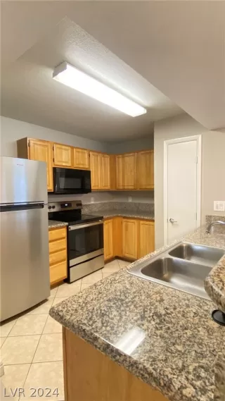 Photo #2: 2593278 Listing 