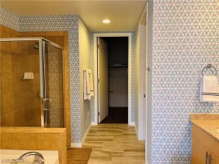 Photo #6: 2593316 Listing 