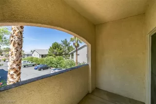 Photo #5: 2593325 Listing 