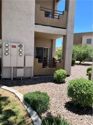 Photo #2: 2593330 Listing 